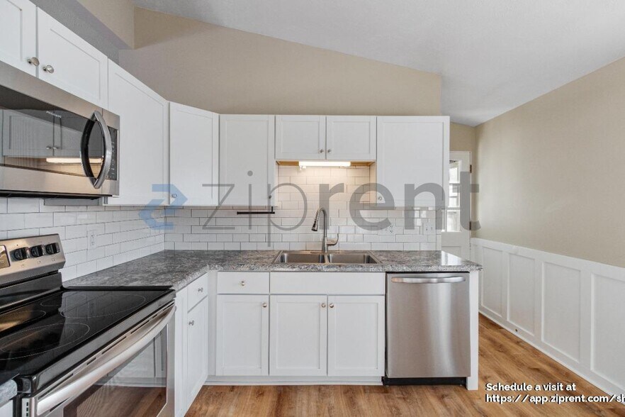 Building Photo - 10017 Sprague St