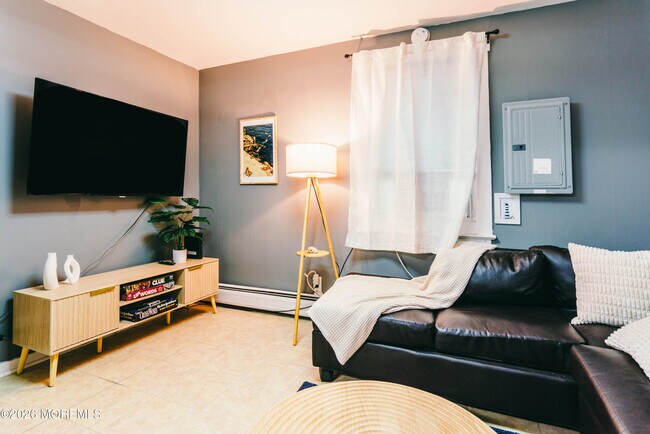 Building Photo - 13 Decatur Ave