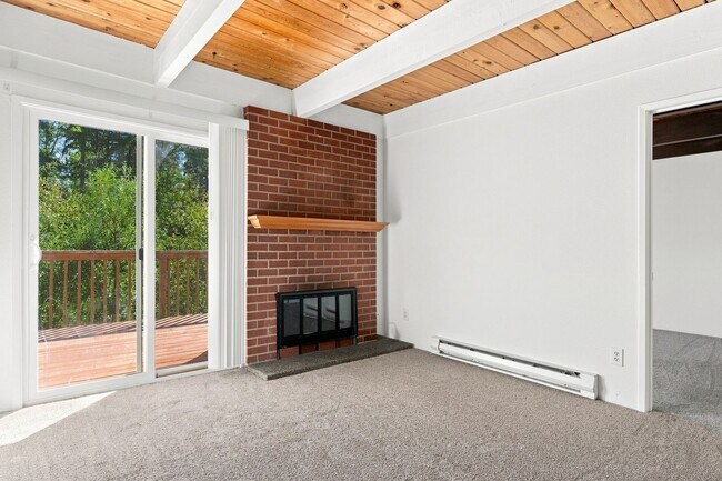 Building Photo - 4965 SW 152nd Ave
