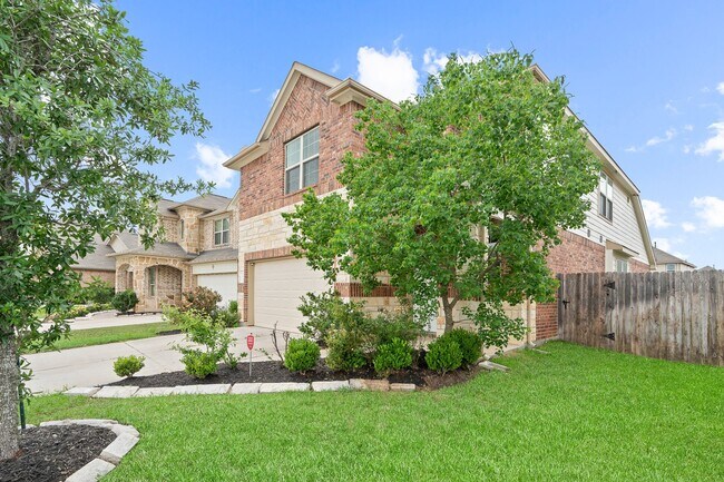 Building Photo - 3530 Vivaldi Dr