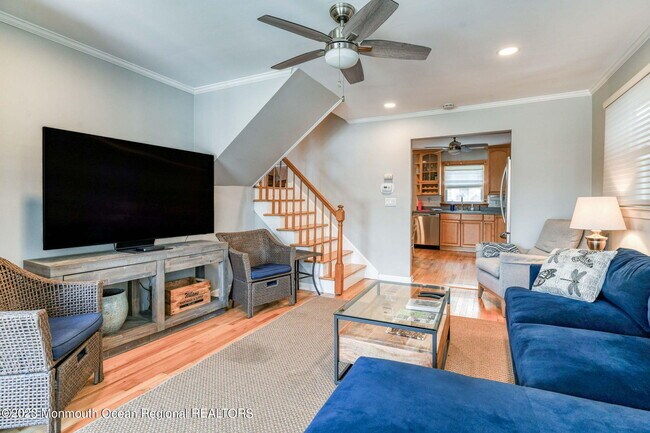 Building Photo - 6 1/2 Embury Ave