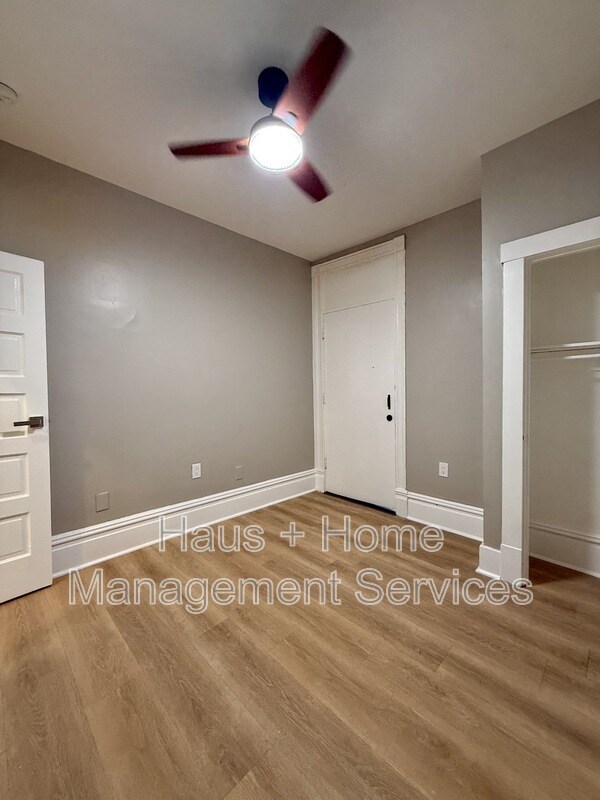 Building Photo - 906 Penn Ave