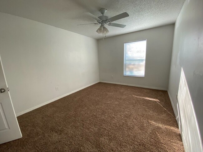 Building Photo - Deltona House For Rent -1778 Belspring Avenue