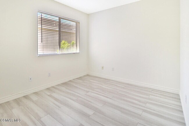 Building Photo - 5505 Salerno Dr