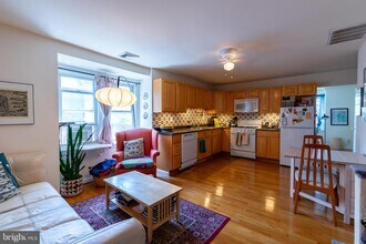 Building Photo - 4813 Walton Ave