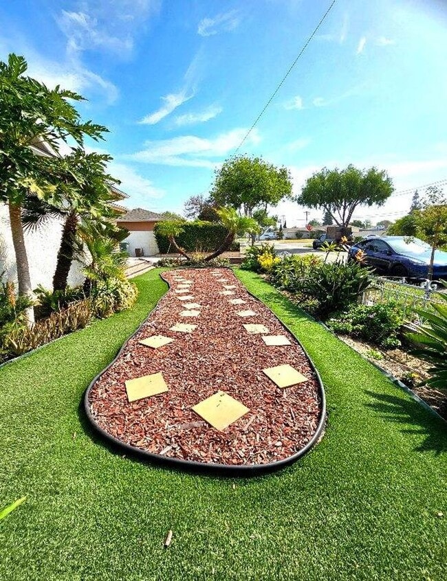 Building Photo - Beautiful Rental In Buena Park