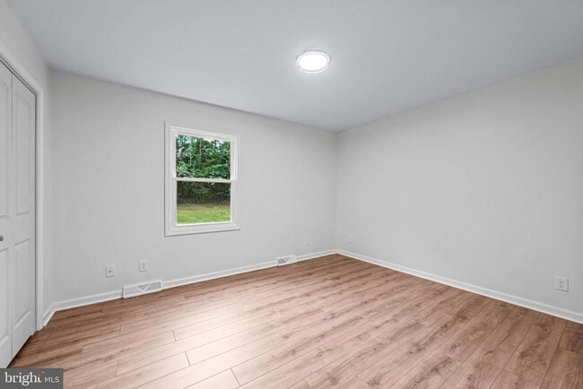 Building Photo - 1150 Garrison Rd