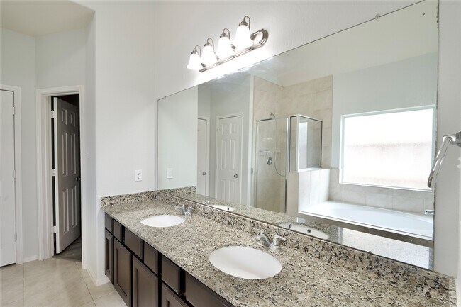 Building Photo - 3931 Medici Ct