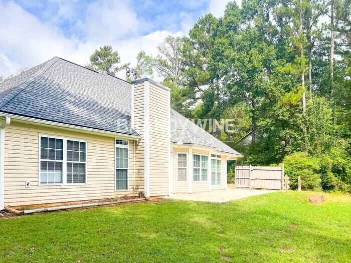 Building Photo - 155 Jennifer Ln