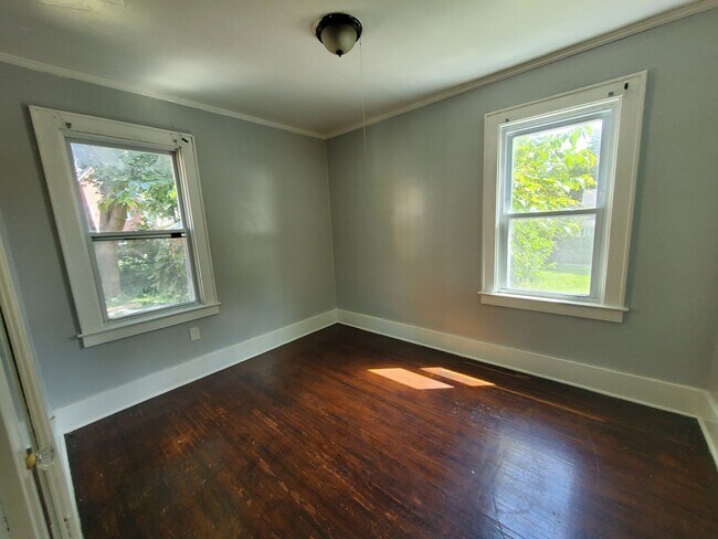 Building Photo - 144-144 Ohio St