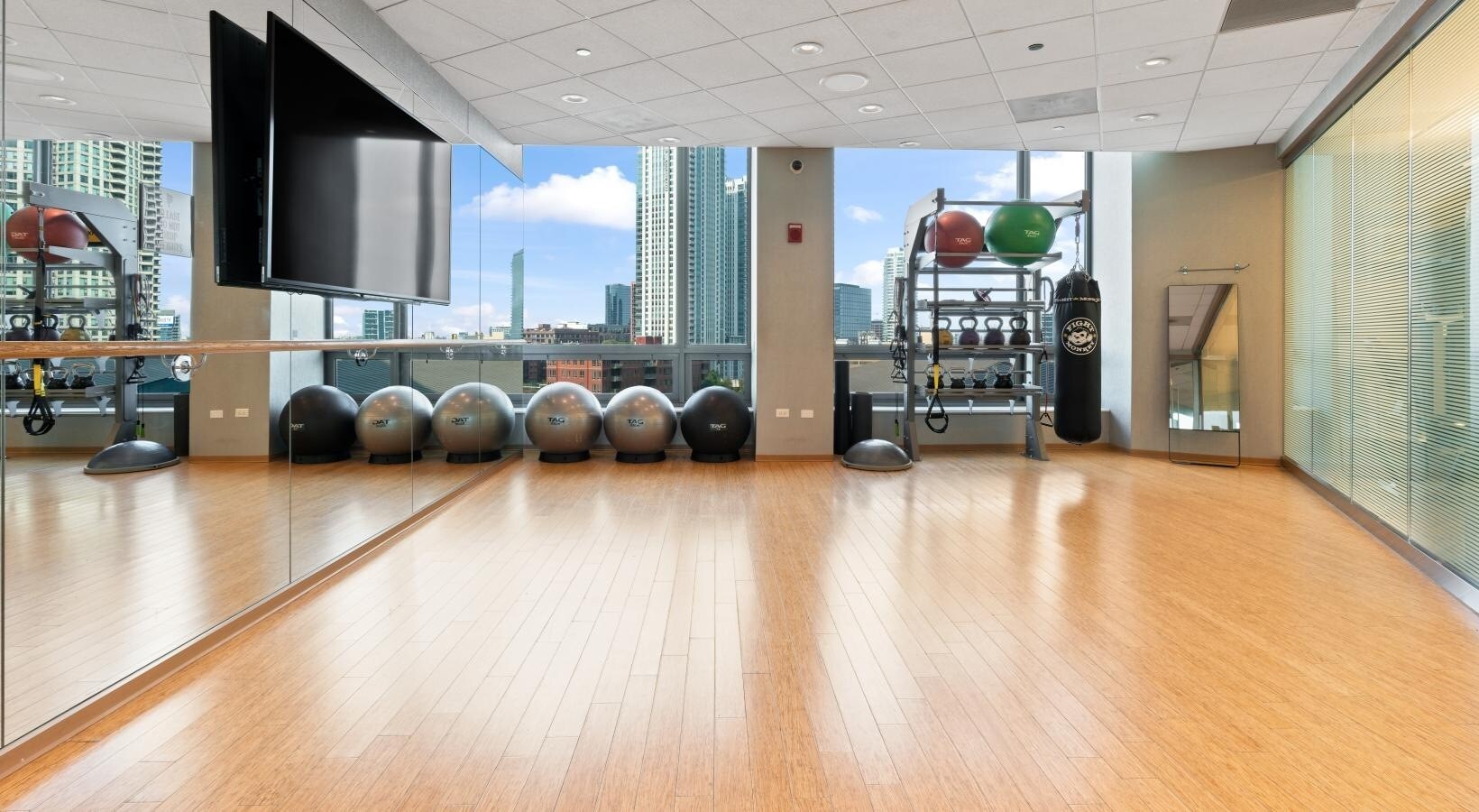 Building Photo - 444 N Orleans St