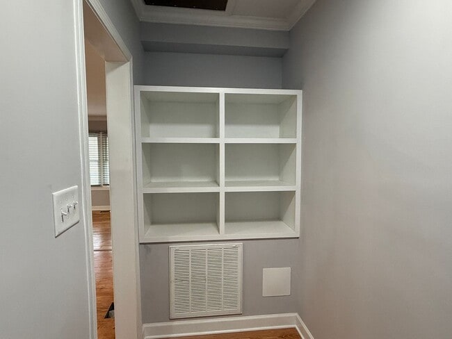 Building Photo - Renovated 3 bedroom 2 bathroom home with large yard