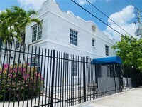 Building Photo - 577 NE 62nd St