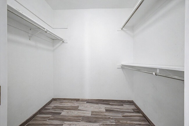 Building Photo - 12714 W Crystal Lake Dr