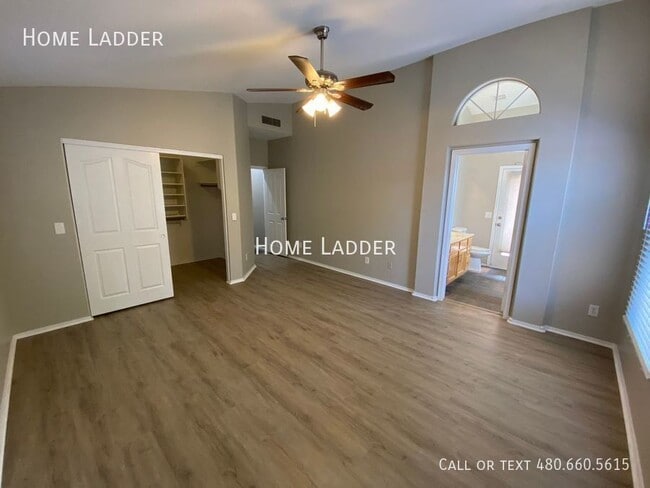 Building Photo - 4723 E Weaver Rd