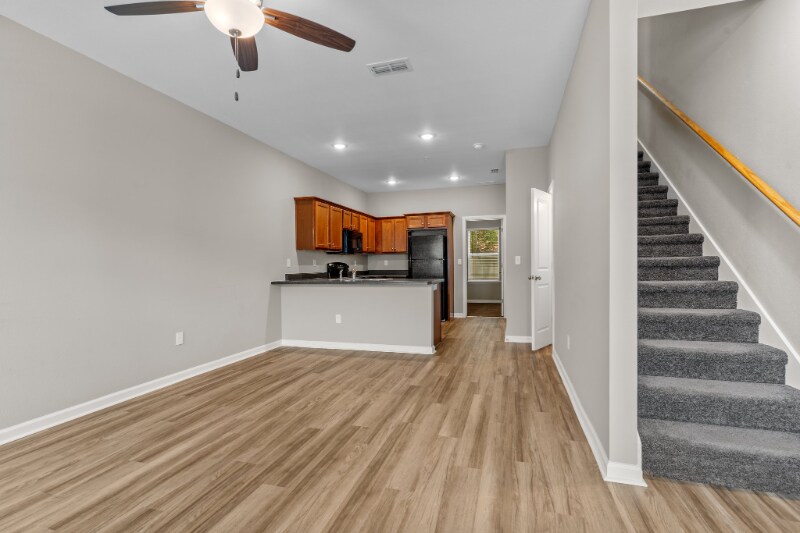 Building Photo - 2211 Del Carmel Way