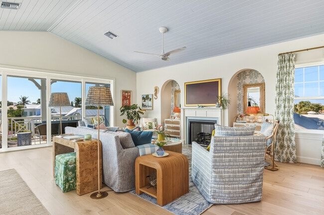 Building Photo - 1874 18th St