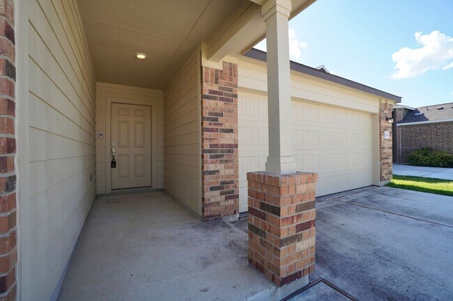 Building Photo - 10709 Steinbeck Dr