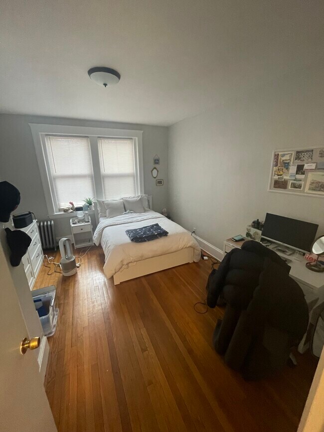 Building Photo - 235 Freeman St