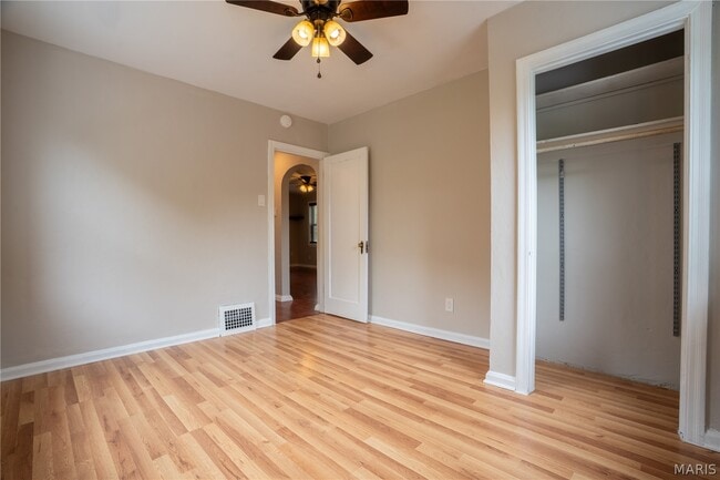 Building Photo - 312 Midway Ave