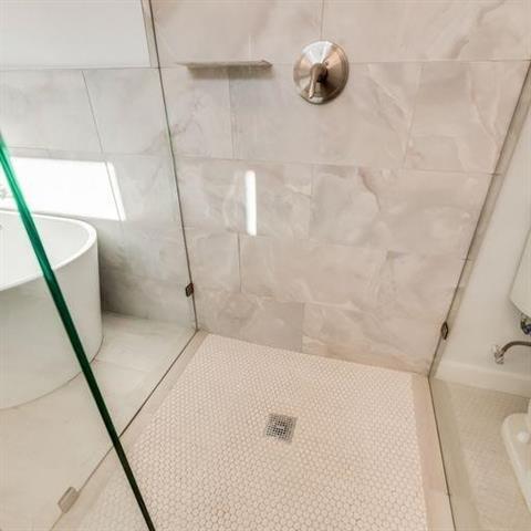 Building Photo - 4337 Canal St