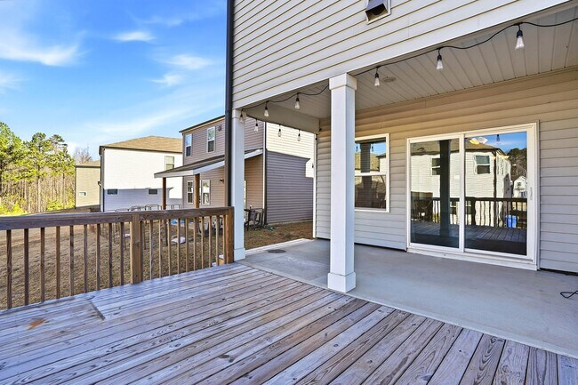 Building Photo - GREAT HOME IN LAKEVIEW RIDGE IN GROWING FUQUAY-VARINA