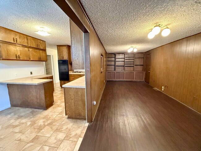 Building Photo - 4131 Moffett Ave