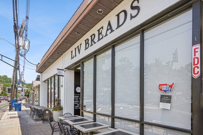 Building Photo - 34 Main St