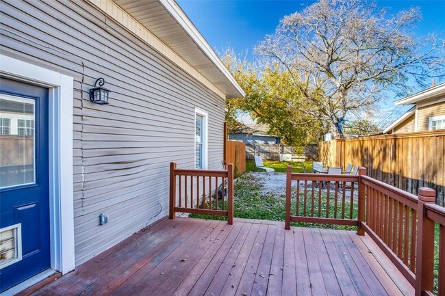 Building Photo - 5201 Eastside Ave