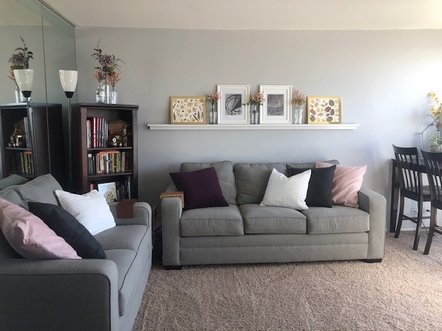 Building Photo - 4343 N Clarendon Ave