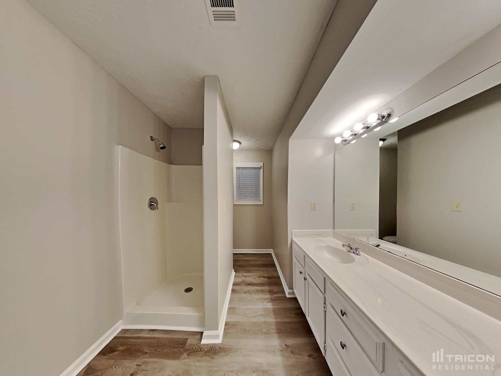 Building Photo - 3734 Windy Hill Dr SE
