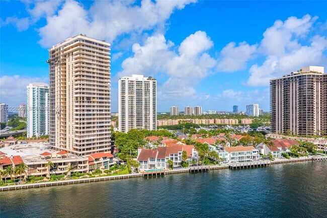 Building Photo - 19390 Collins Ave