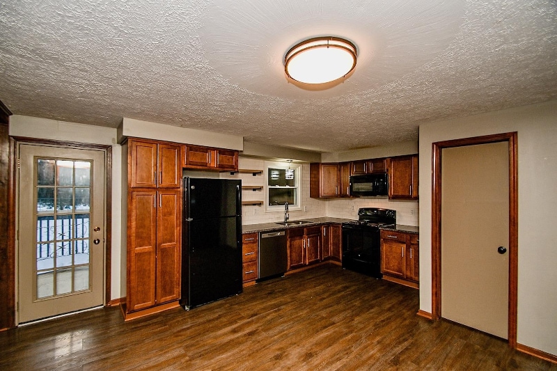 Building Photo - 457-459 Hutchison Dr