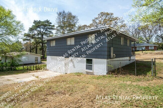 Building Photo - 1443 Hendrix Dr