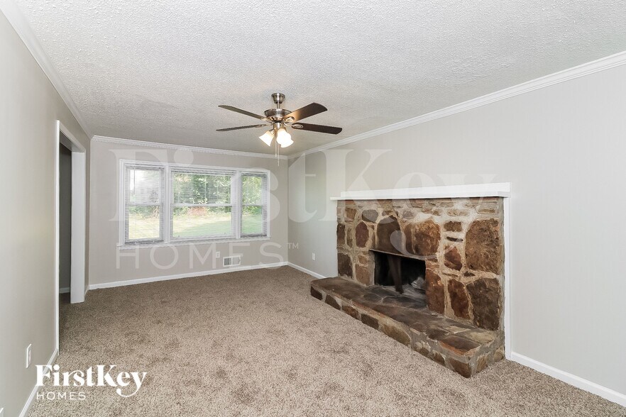Building Photo - 4007 Wells Cir