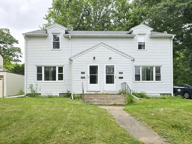 Building Photo - 654/656 Ripley Ave