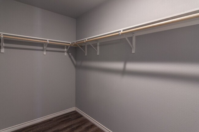 Building Photo - 3 bed 2 bath - Frenship ISD
