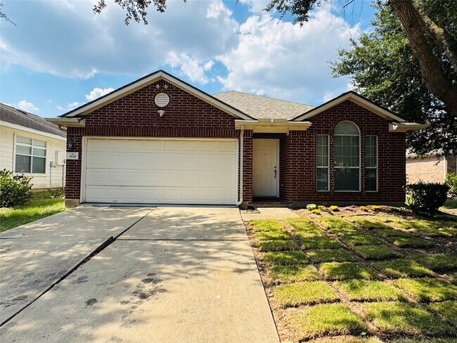 Building Photo - 9110 Regents Cove Ct