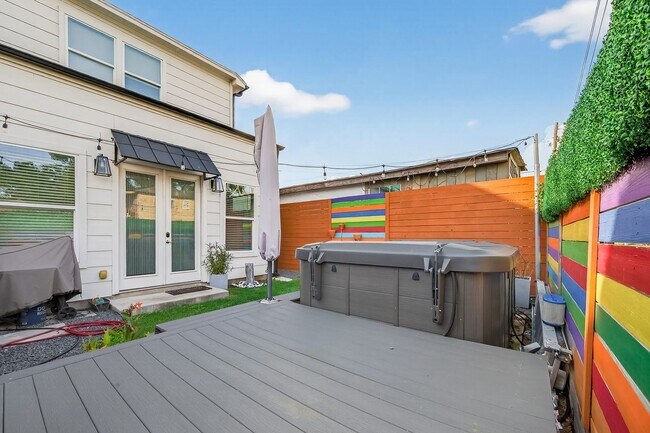 Building Photo - 4508 Hardy St