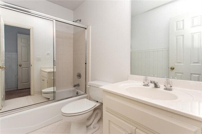 Building Photo - 5020 Greatwood Ln