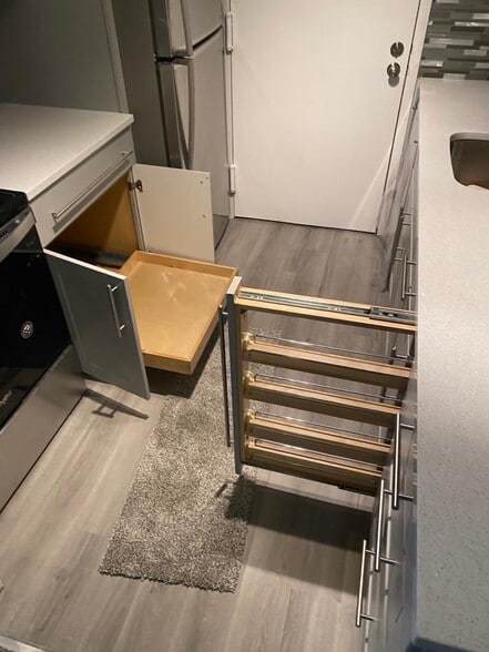 Building Photo - 7 Village Hill Ln