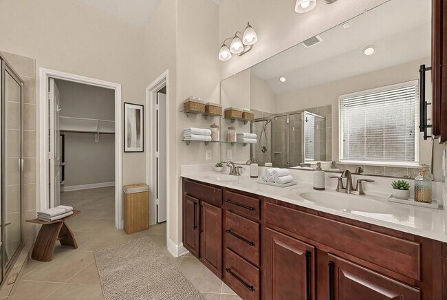 Building Photo - 107 Angel Hollow Ln