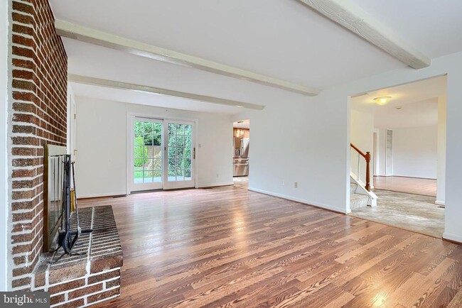 Building Photo - 1505 Westminster Ct