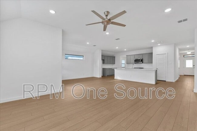 Building Photo - 3709 Palo Pinto Dr