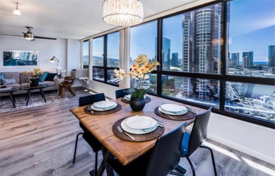 Building Photo - 876 Curtis St