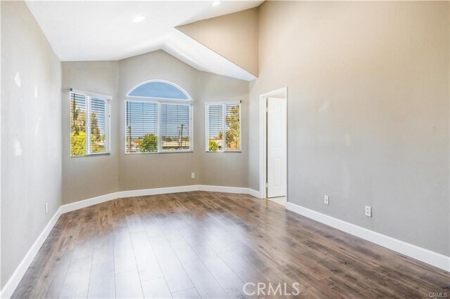 Building Photo - 2528 Plaza del Amo