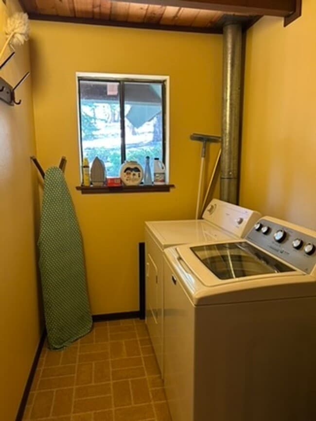 Building Photo - Flexible Lease Term in Tahoe Donner - $3300