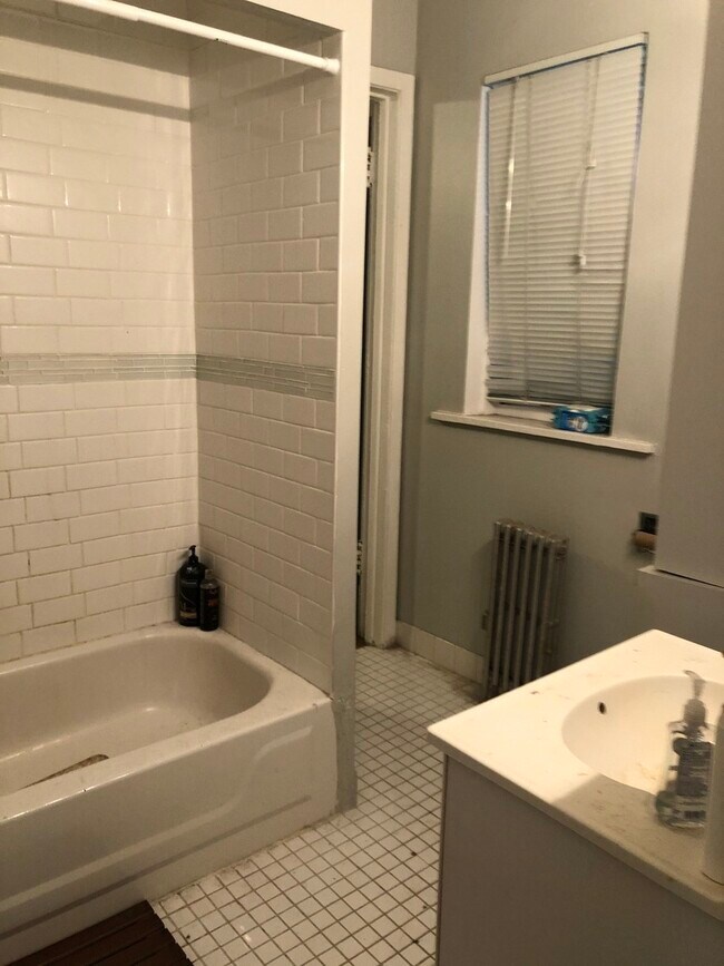 Building Photo - 1101 W Pratt Blvd