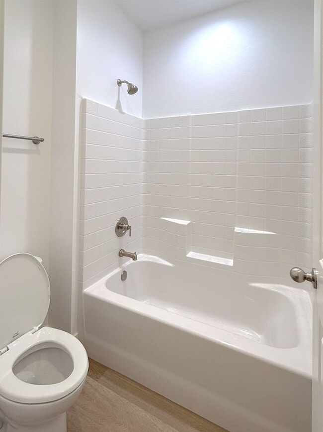 Building Photo - Brand New 3 bed, 2.5 Bath 1 car garage Townhome