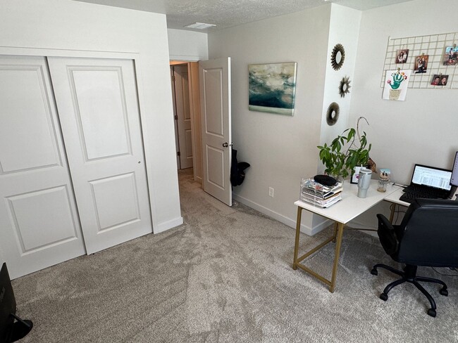 Building Photo - Beautiful NEW build, 4 bedroom 2 bathroom